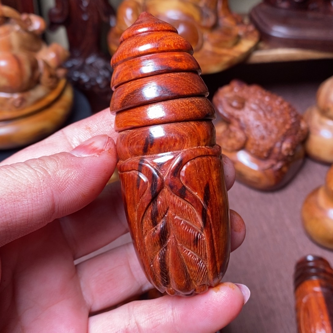 忘***忧小叶紫檀印度小叶紫檀蝉蛹手把件