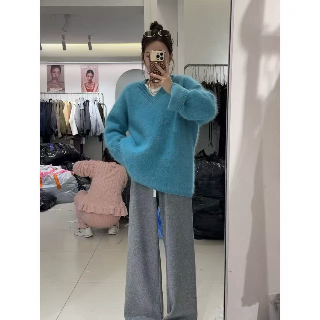 【小个家】“绚丽毛衣”韩系V领三色宽松加厚羊毛毛衣