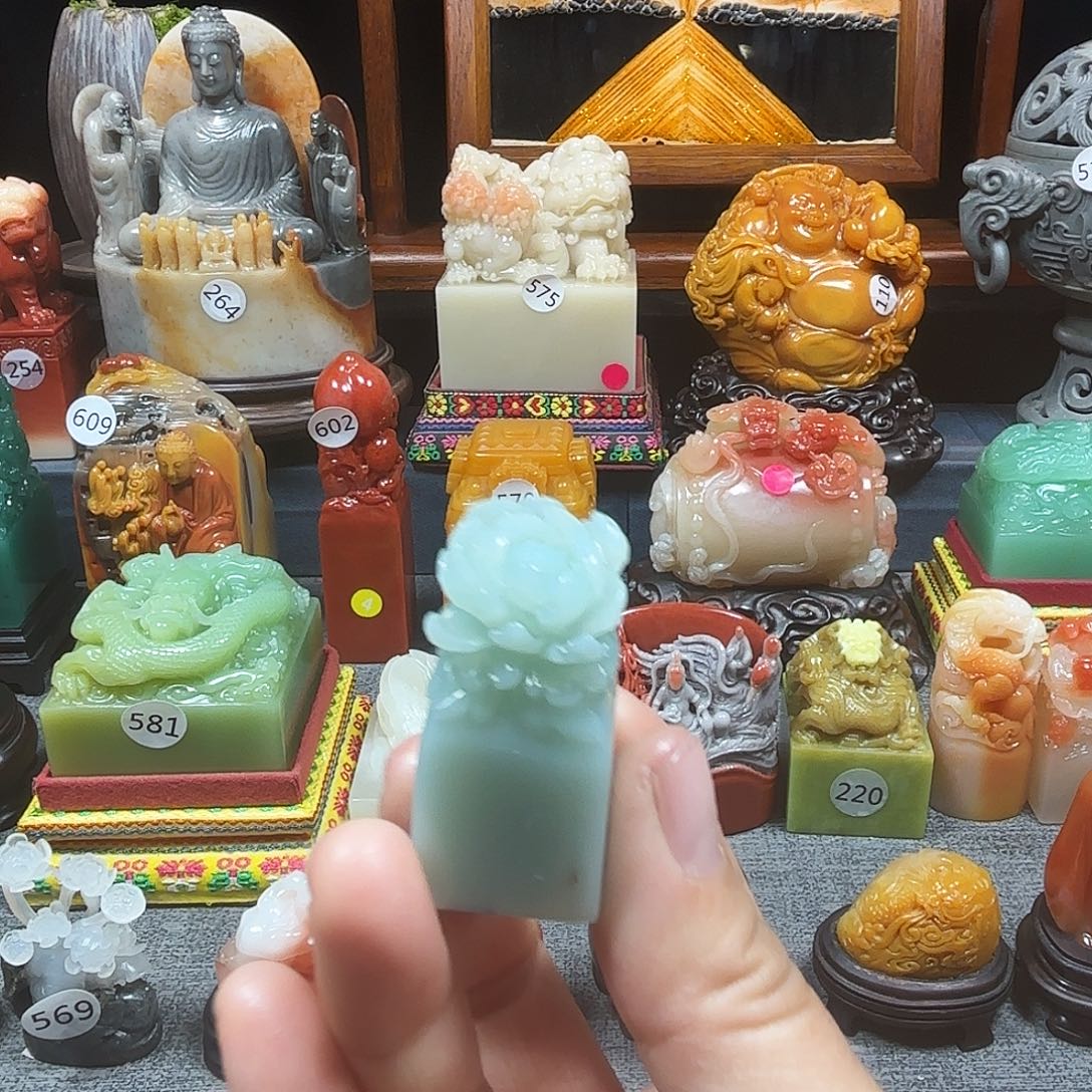 寿山石印石牡丹花