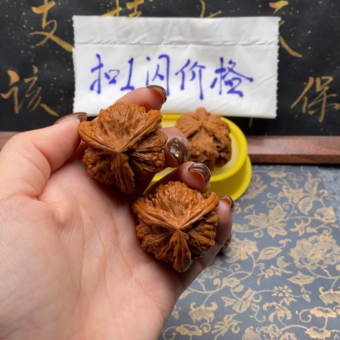 吊坠文玩核桃一***水