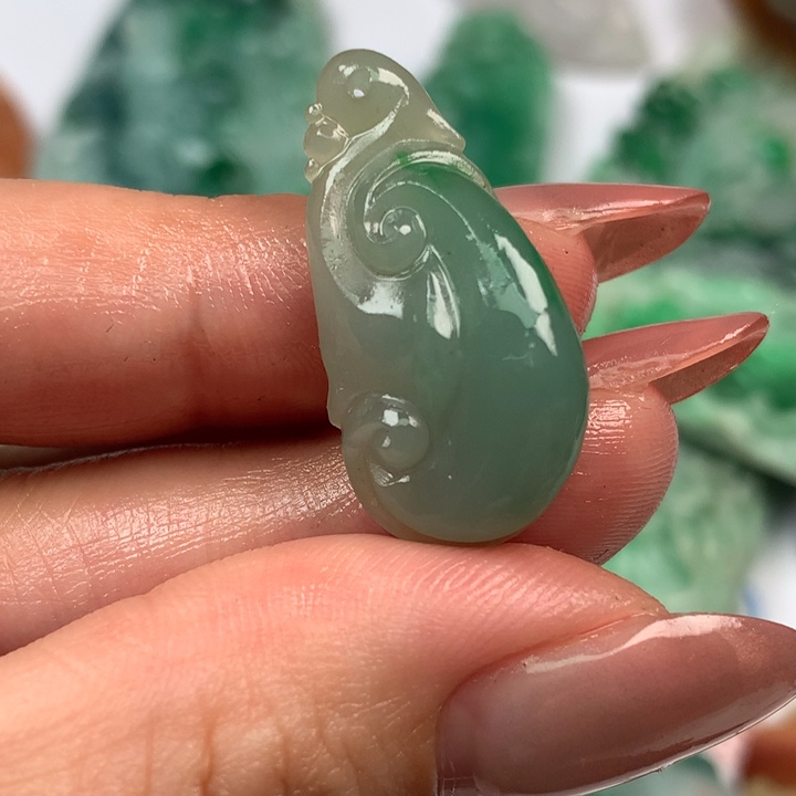 翡翠未镶嵌颈饰翡翠