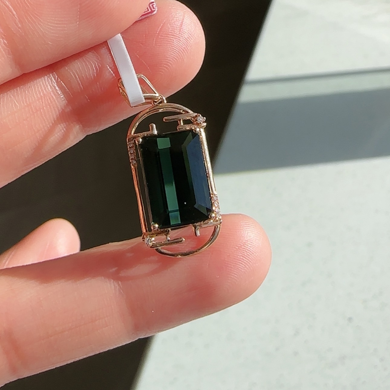 【闪购商品】碧玺颈饰18K金镶嵌碧玺吊坠