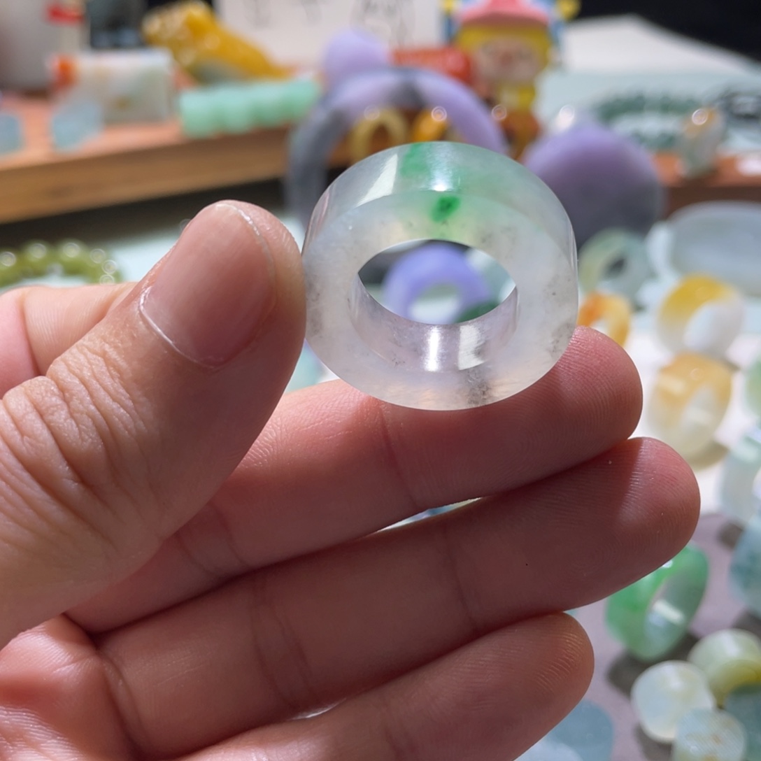 冬***天定制翡翠未镶嵌翡翠