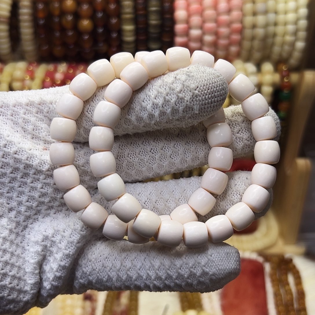 把件桃核1.0直切鹿角