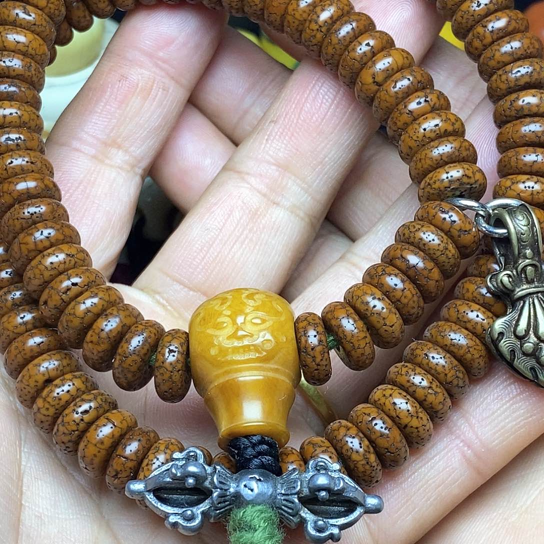 贝壳手串/手链……………………………………