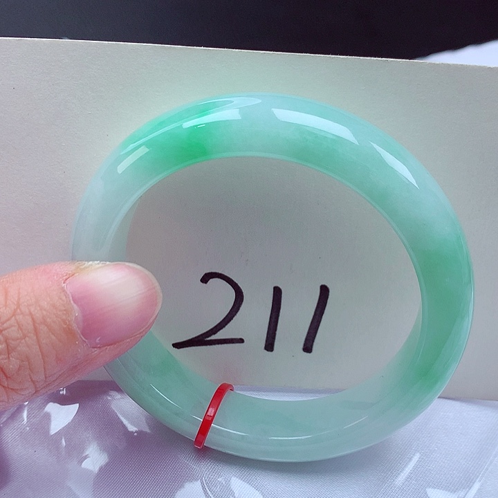 翡翠未镶嵌手镯翡翠