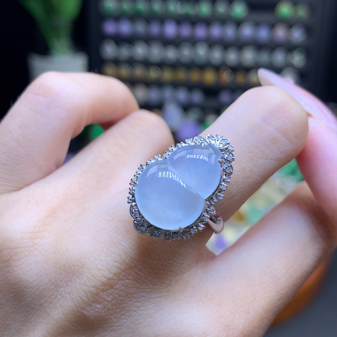 翡翠18K金镶嵌颈饰两用款