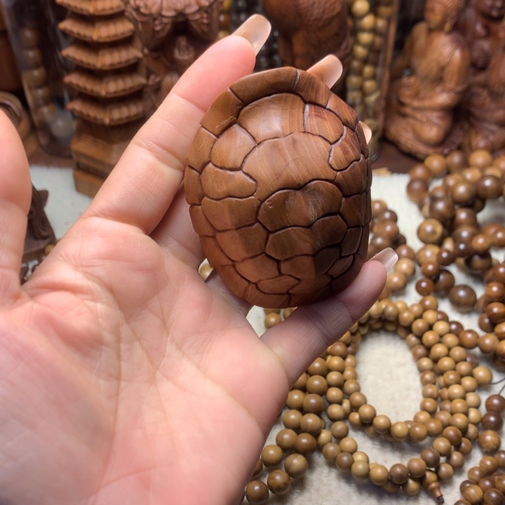 檀香木其他老山檀香手把件瑕疵