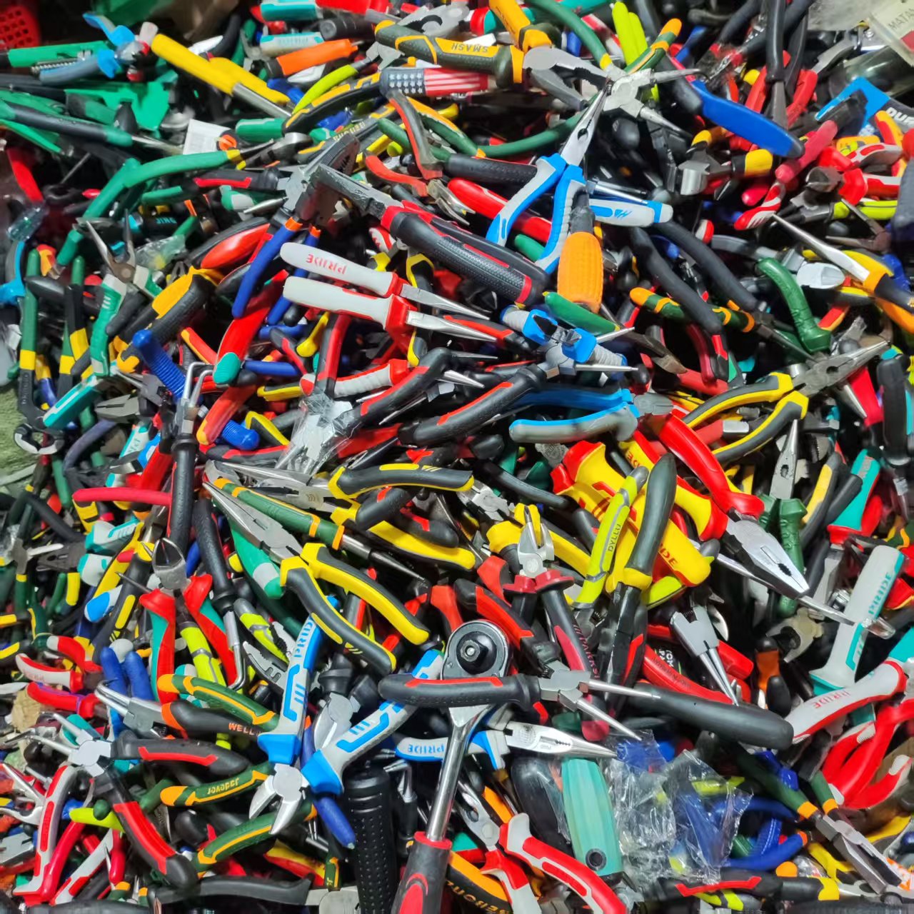 1004号商品五金工具手动工具以直播间为准