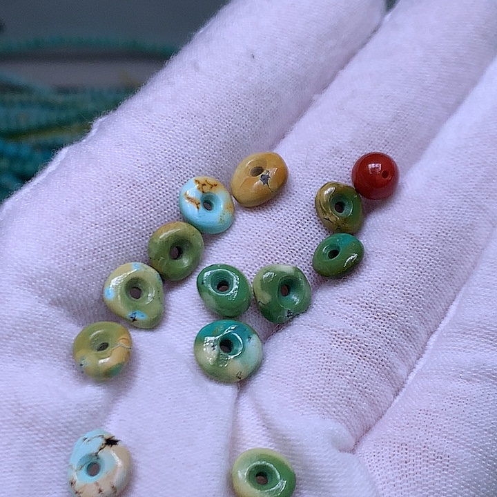 南红玛瑙未镶嵌珠宝奇石