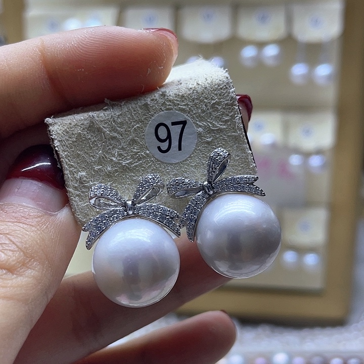 银S925镶嵌淡水珍珠耳饰