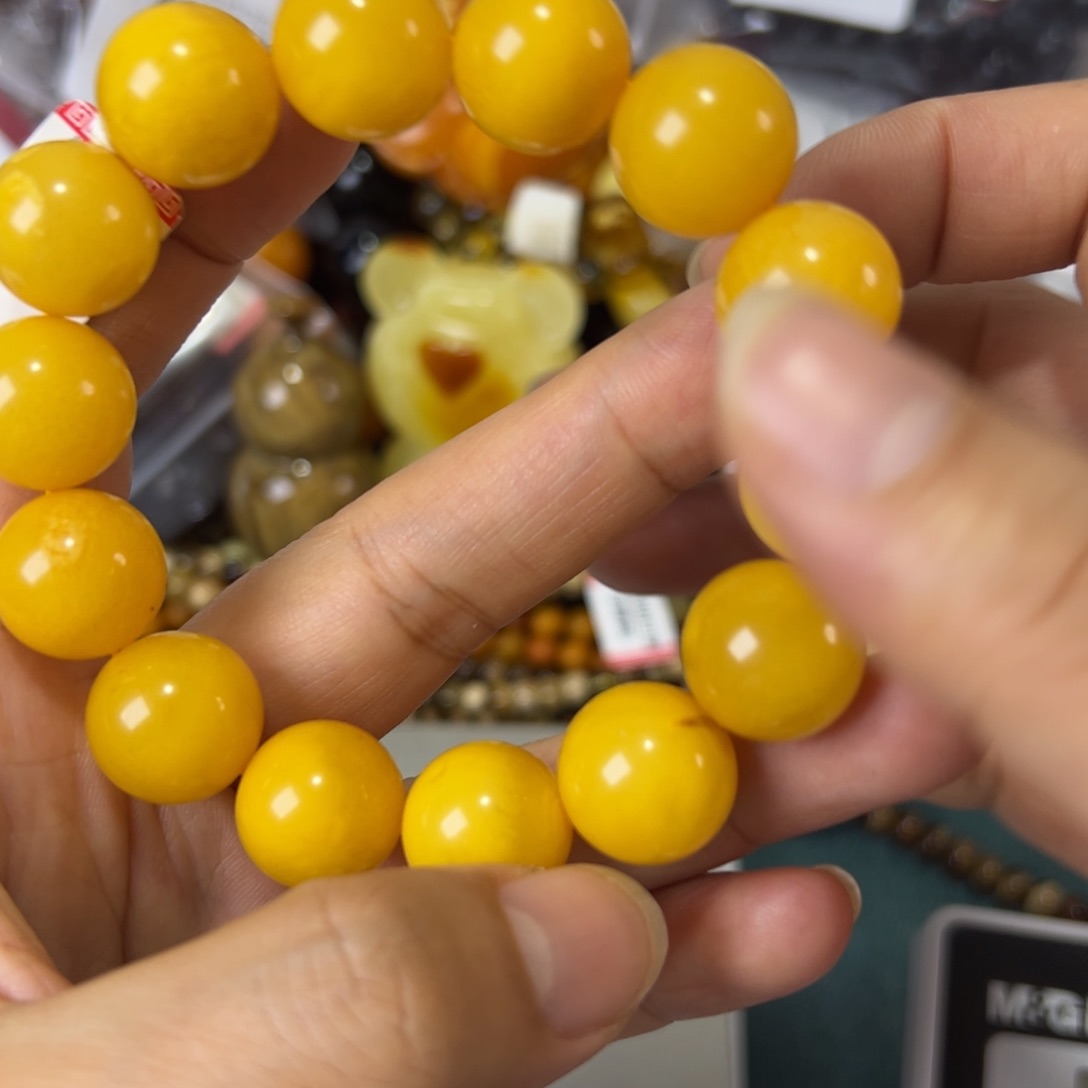 未镶嵌琥珀珠宝奇石249