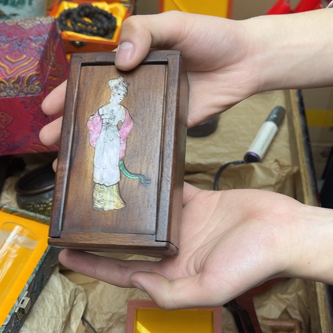 大叶紫檀（黑酸枝木类）