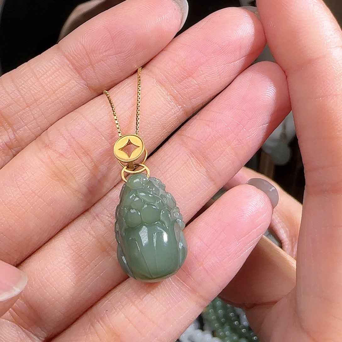 和田玉颈饰18K金镶嵌