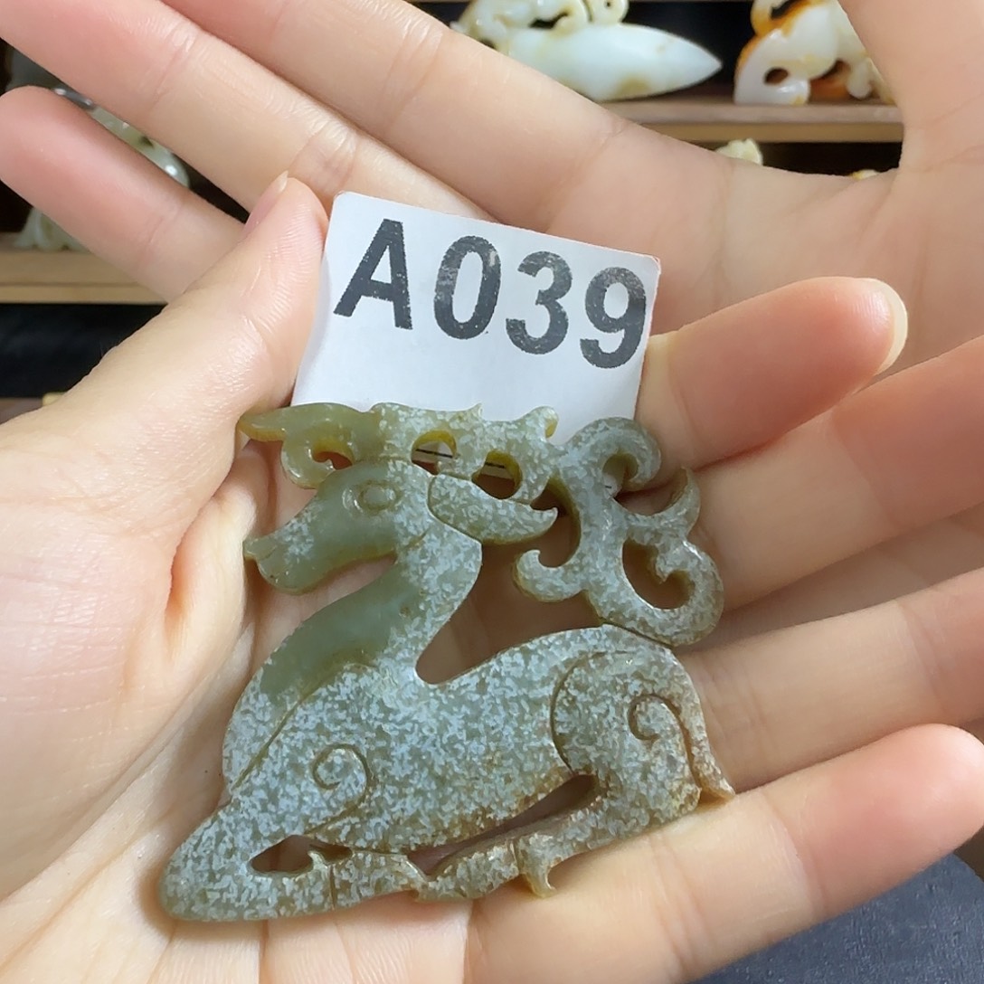 未镶嵌和田玉挂件