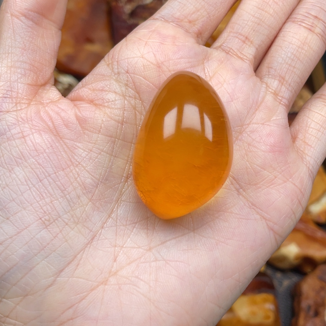 琥珀未镶嵌珠宝奇石