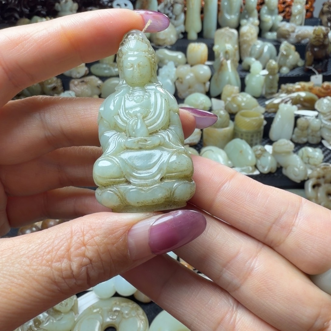 老***家和田玉未镶嵌颈饰