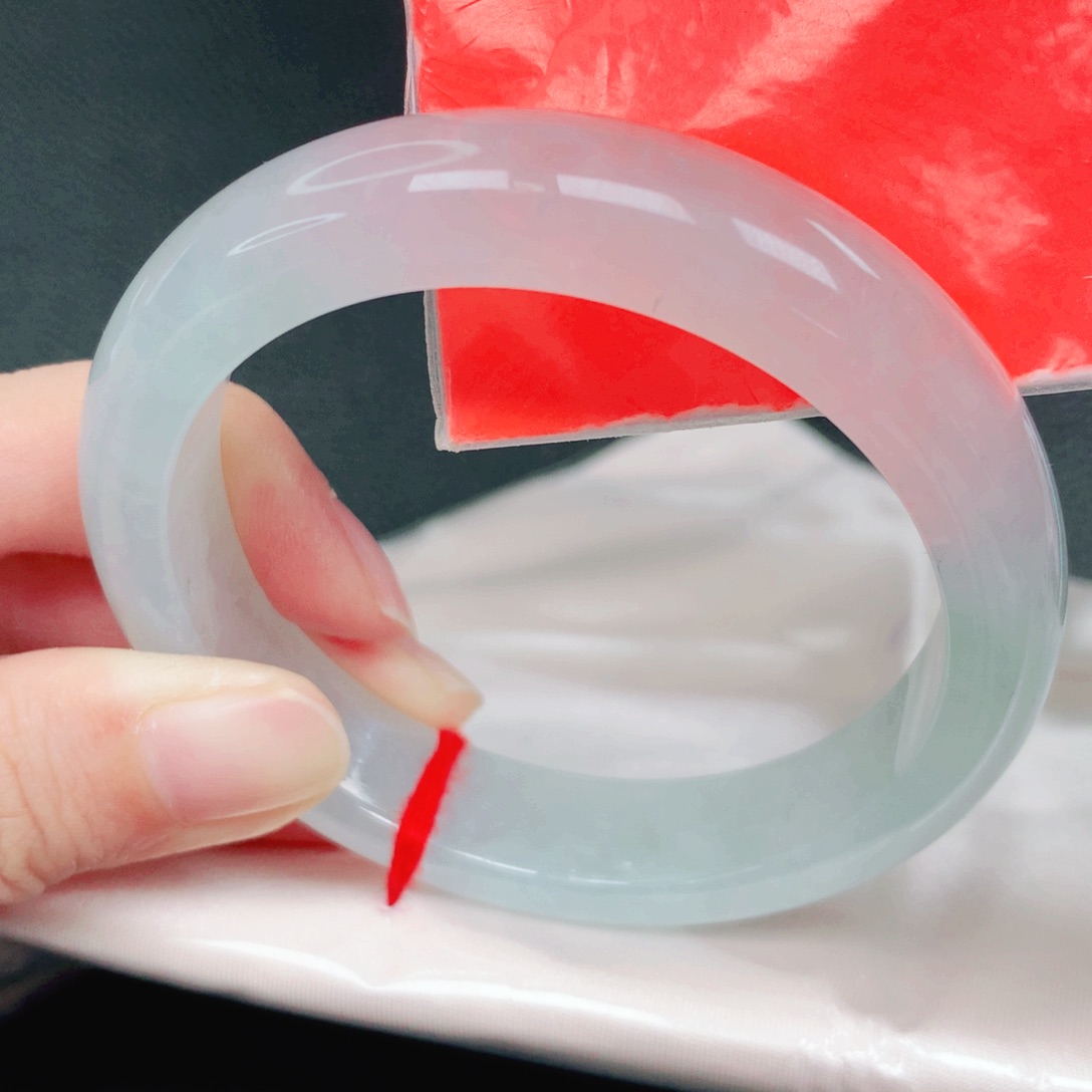 翡翠未镶嵌手镯56圈