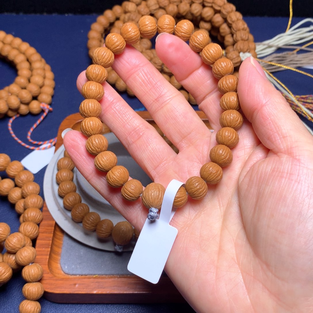 猴头核桃手串房****岗10➕精修凤羽