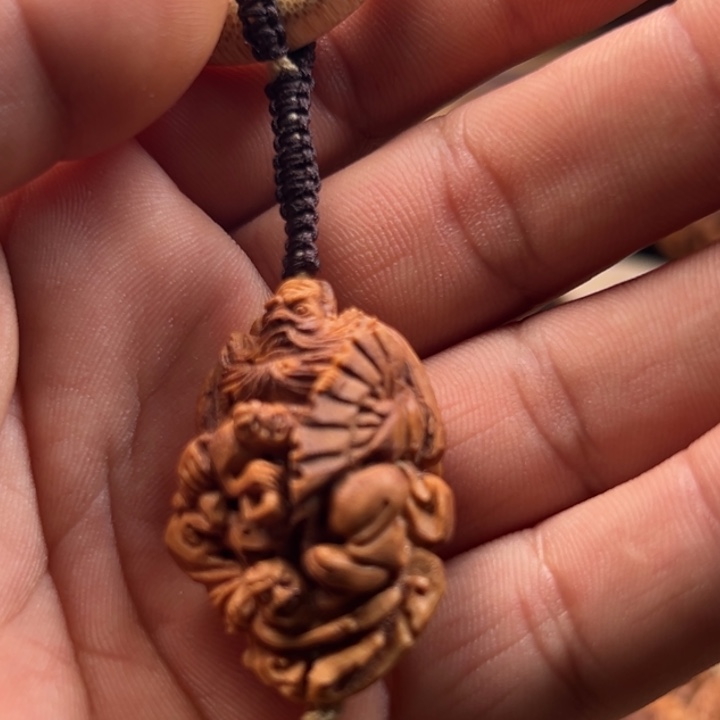 桃核手串给****！桃核雕刻钟魁单粒