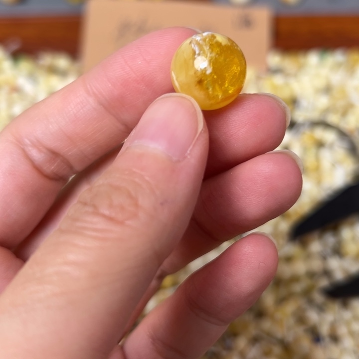 蜜蜡未镶嵌裸石14.1mm一个