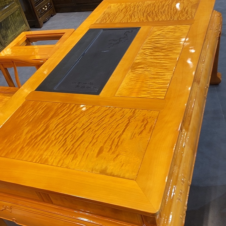 楠木用****1茶桌八件套168000000