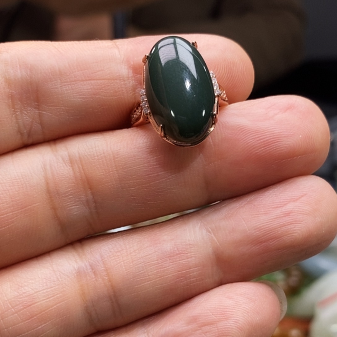 和田玉未镶嵌戒指