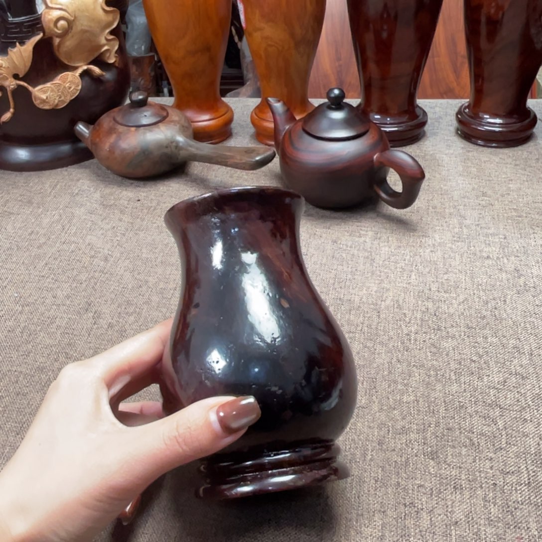 奥氏黄檀（白酸枝）罐子