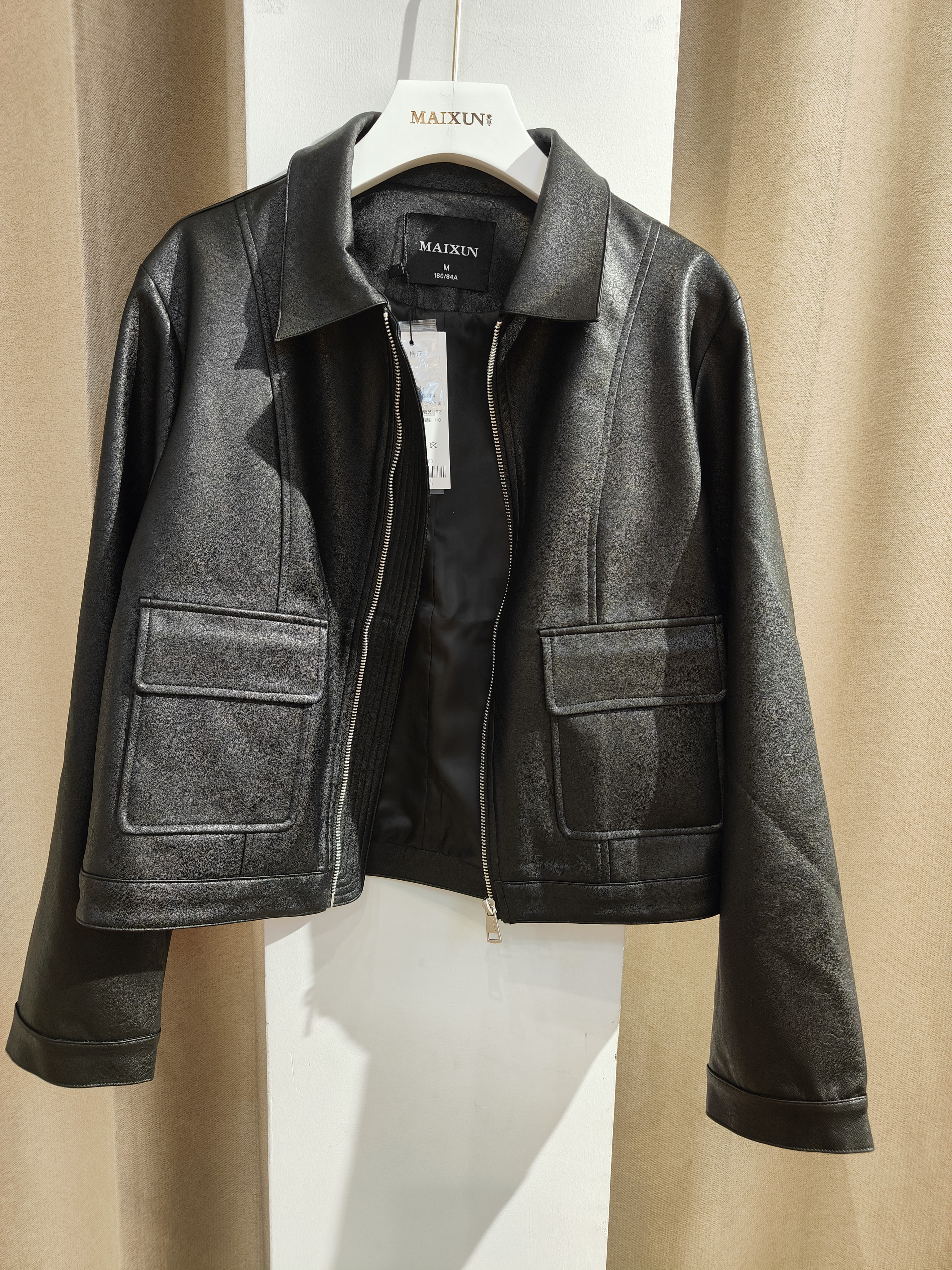 麦寻专柜皮夹克外套黑色翻领气质短款时尚PYJBS09A