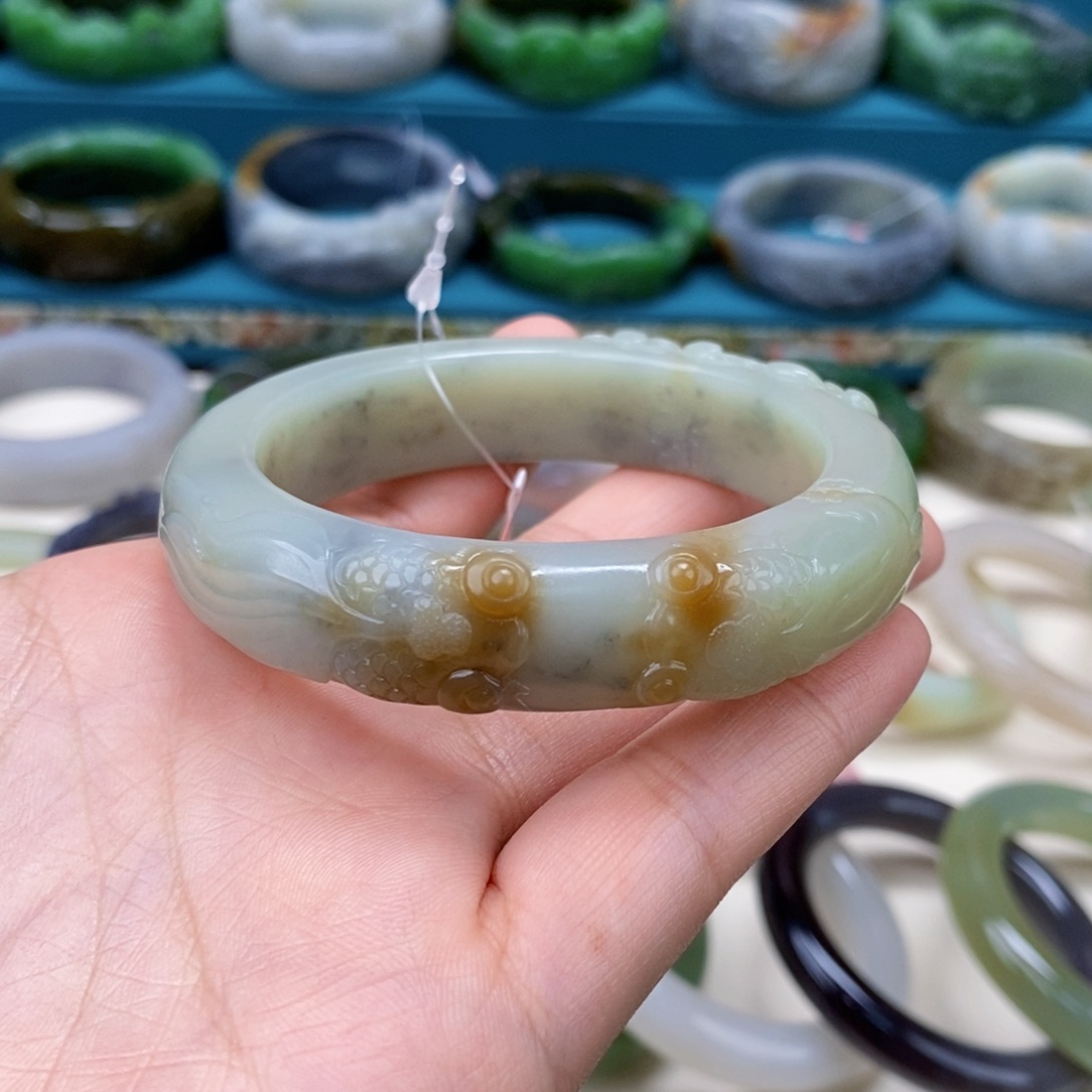 和田玉手镯楼兰三色55未镶嵌