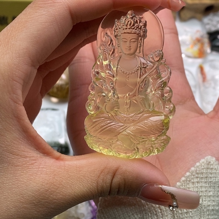 水晶颈饰未镶嵌牧**山