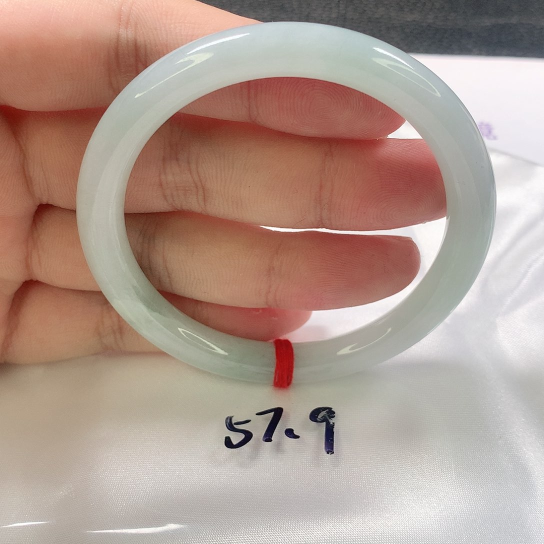 未镶嵌手镯（圆镯）翡翠386号