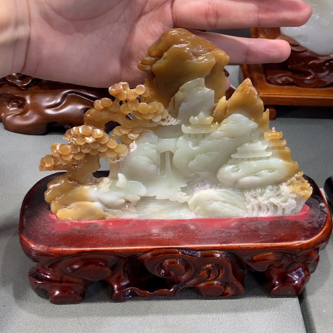 和田玉吊坠未镶嵌