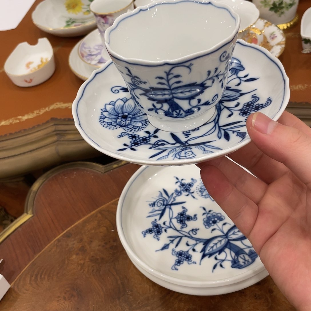 瓷片中古一等蓝洋葱杯碟