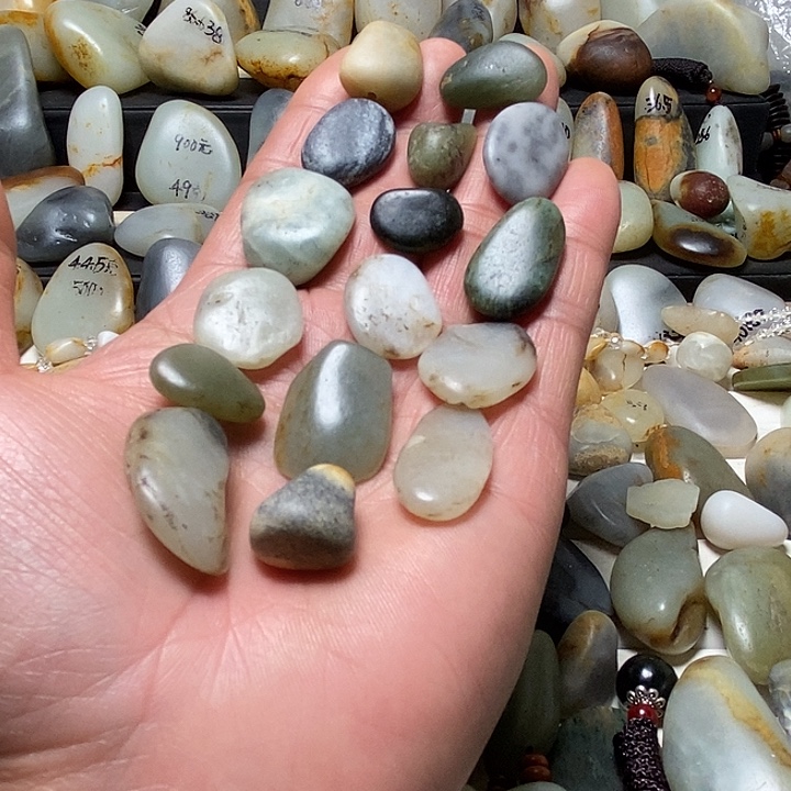 和田玉未镶嵌颈饰吊坠多规格发货