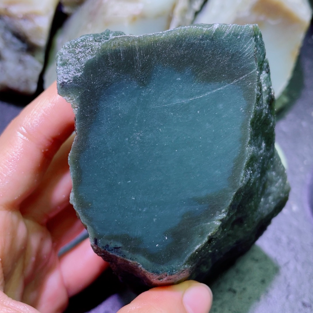 和田玉未镶嵌珠宝半成品