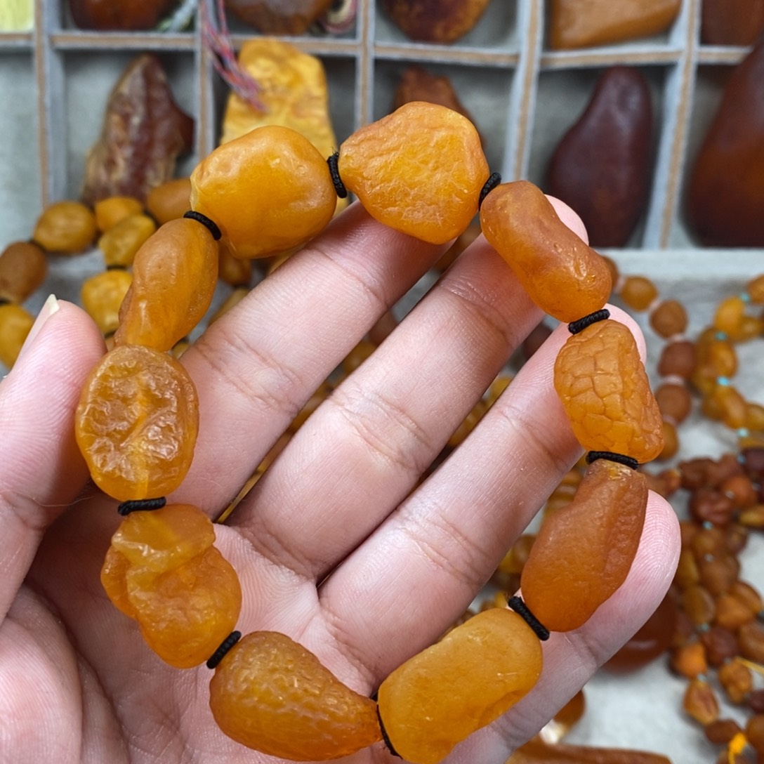 琥珀未镶嵌珠宝奇石