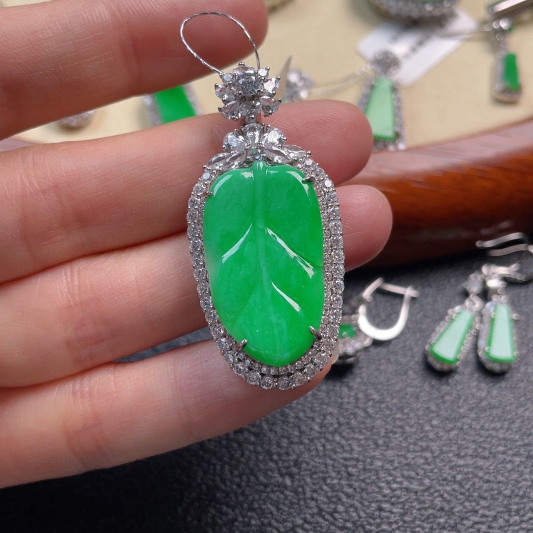 翡翠吊坠(不含链)银S925镶嵌