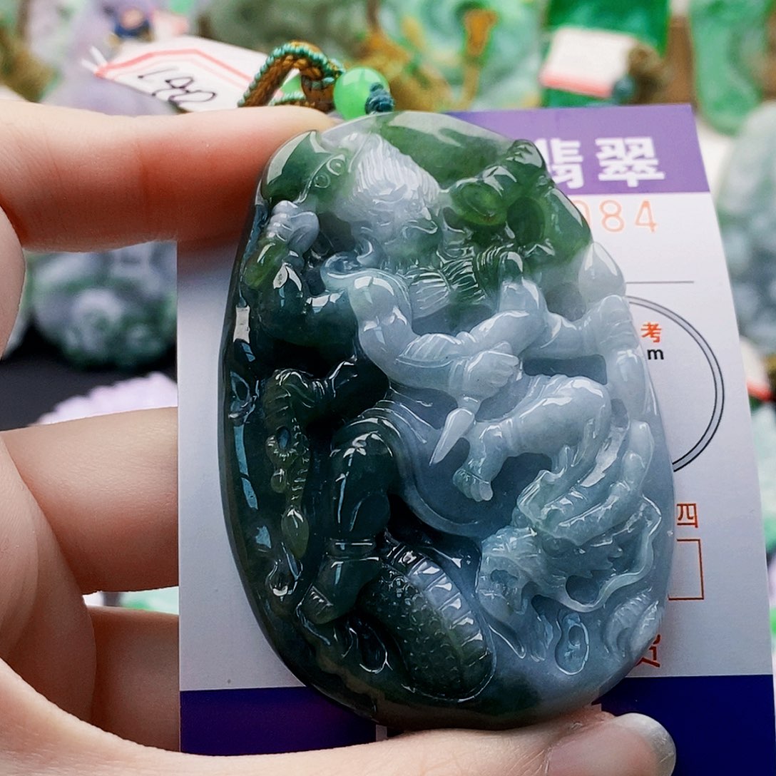 吊坠(不含链)未镶嵌翡翠