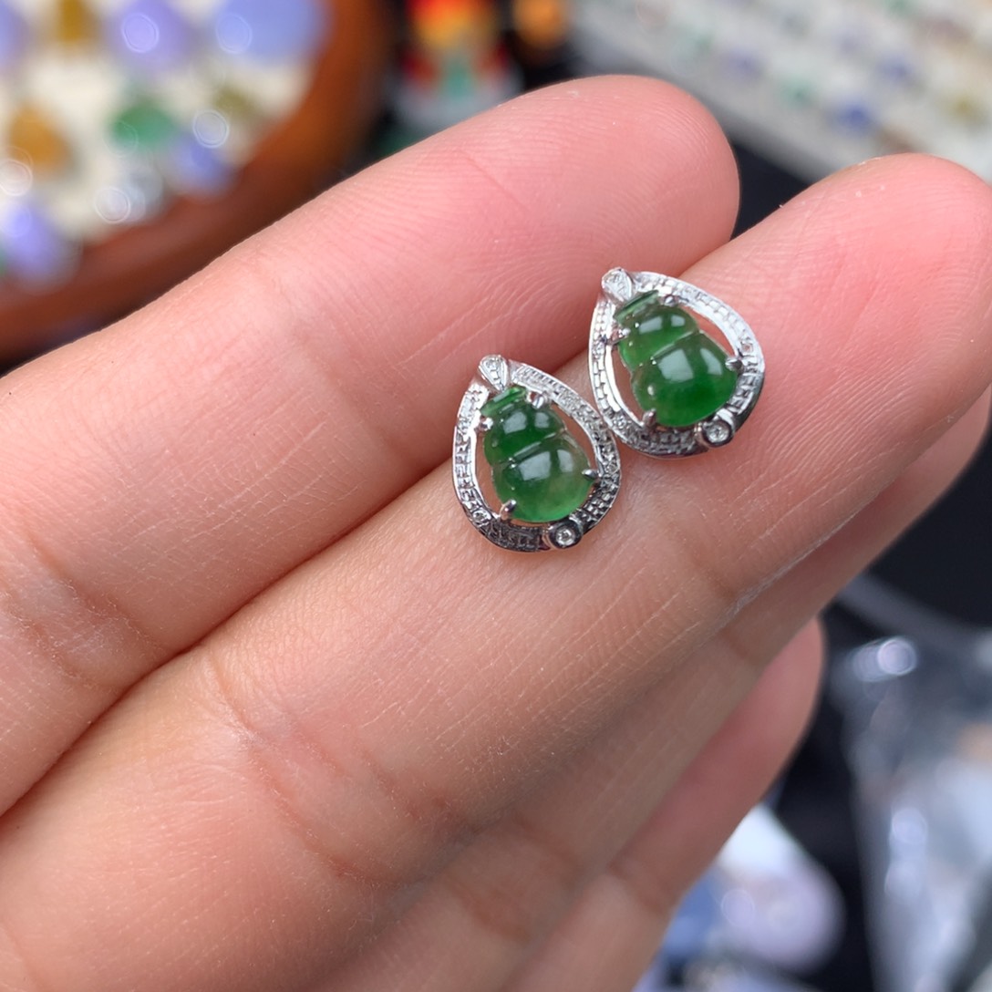 翡翠耳饰18K金镶嵌葫芦耳钉