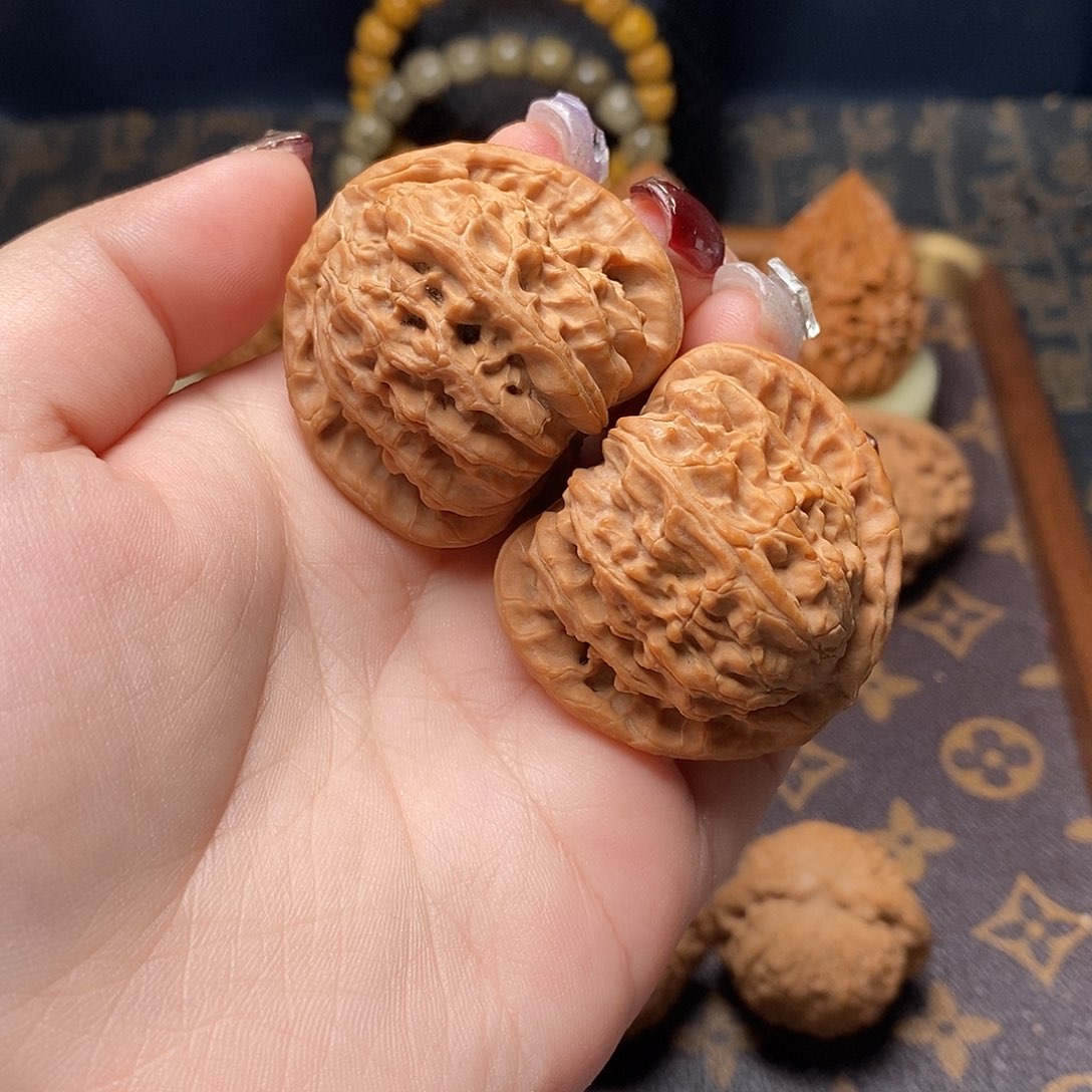 桃核把件全品41白狮子