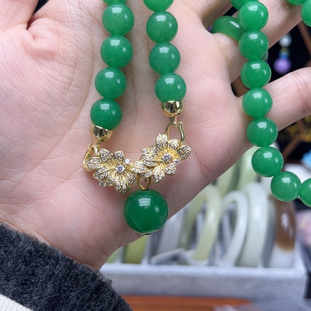 翡翠未镶嵌颈饰项链