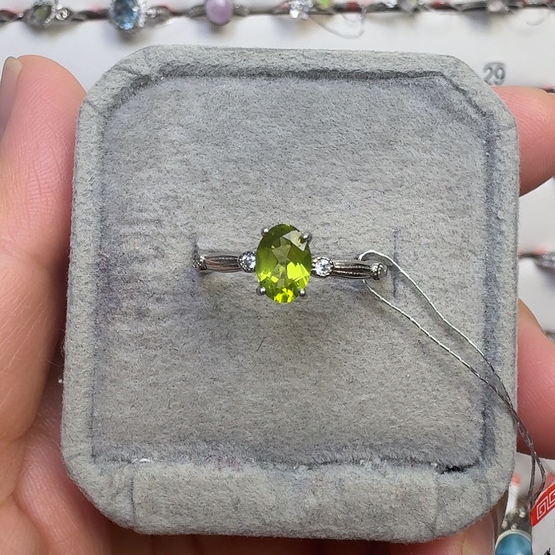 戒指银S925镶嵌橄榄石