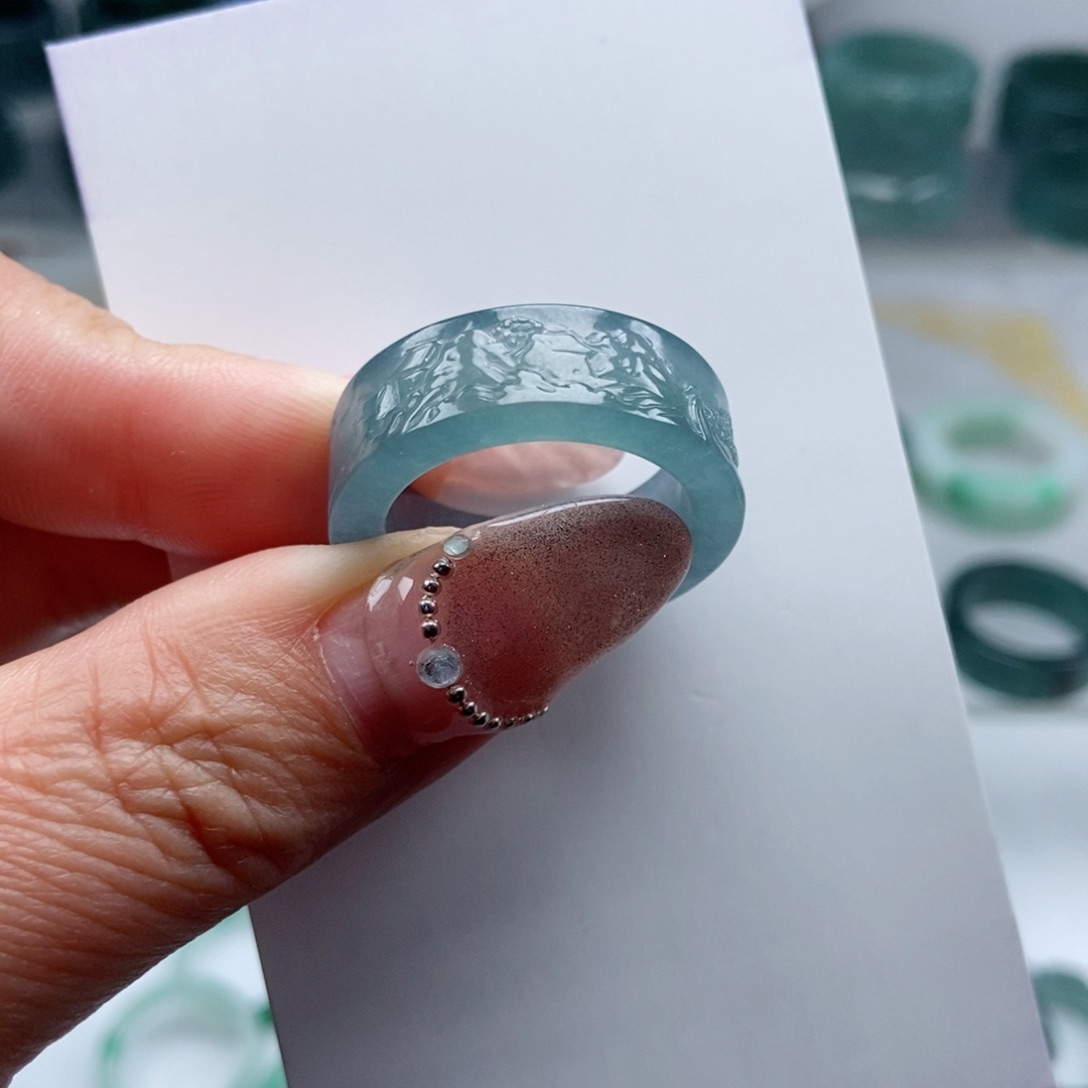 翡翠戒指未镶嵌刘*明