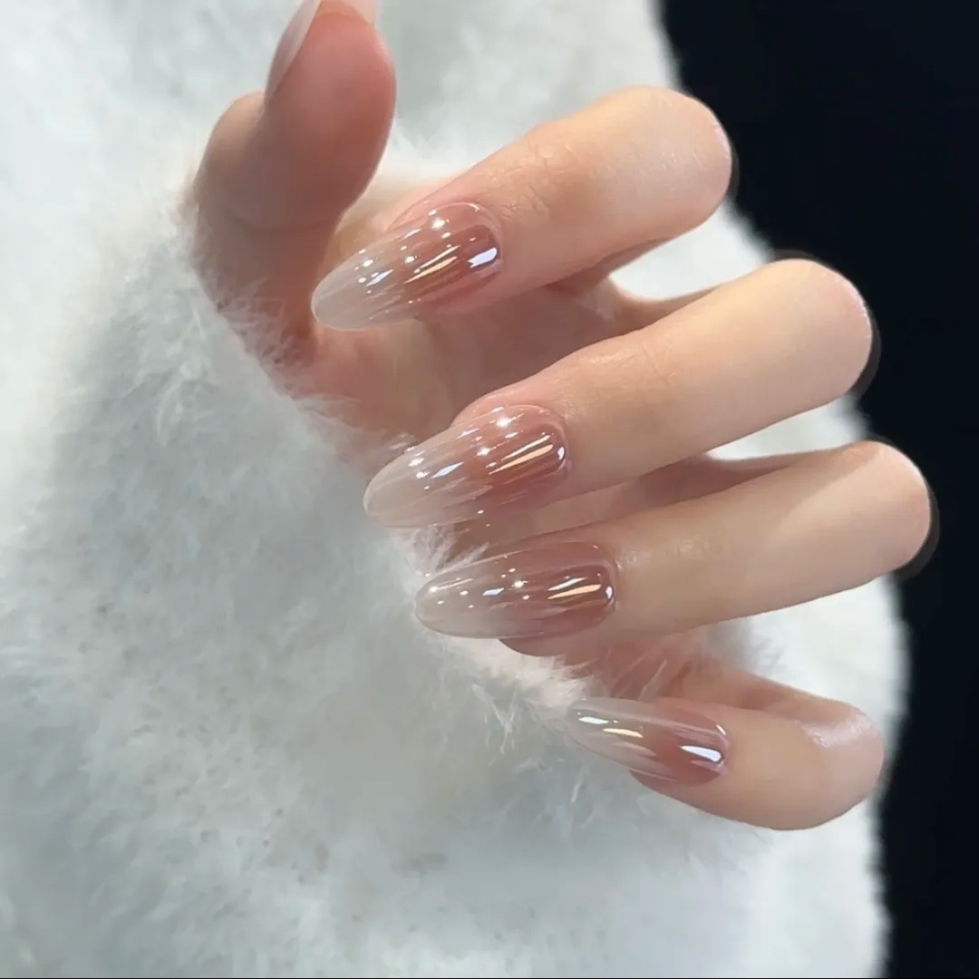 三千瓦手工穿戴甲显白纯欲Ins风裸色甲春夏款2025爆款美甲指甲贴