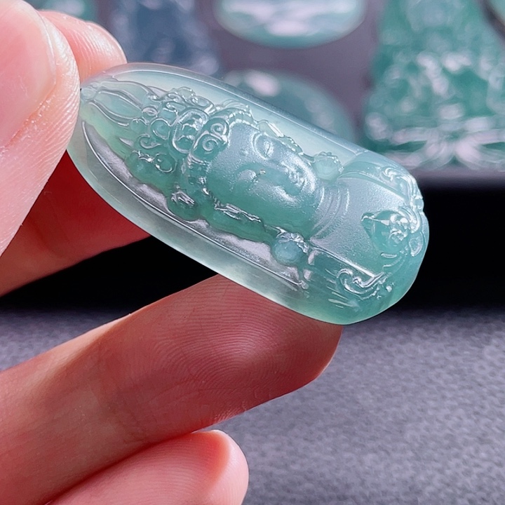 翡翠颈饰未镶嵌8888888888