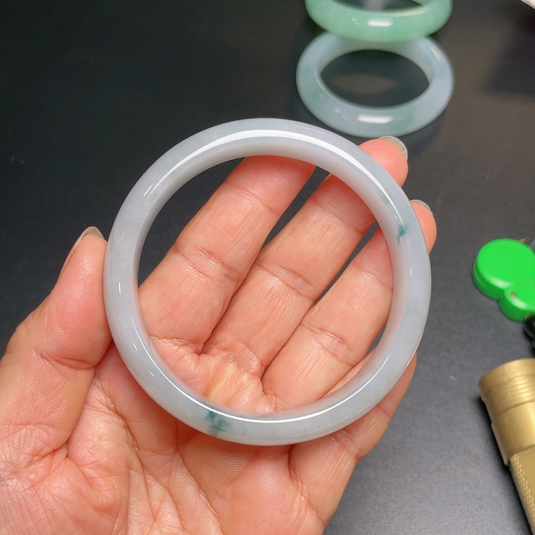 翡翠未镶嵌手镯天然翡翠飘花手镯