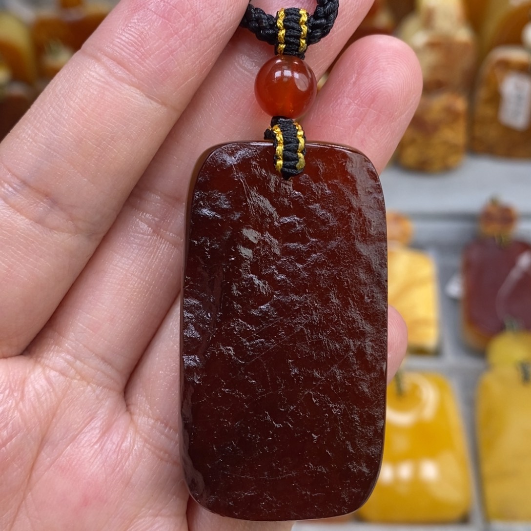 蜜蜡未镶嵌珠宝奇石