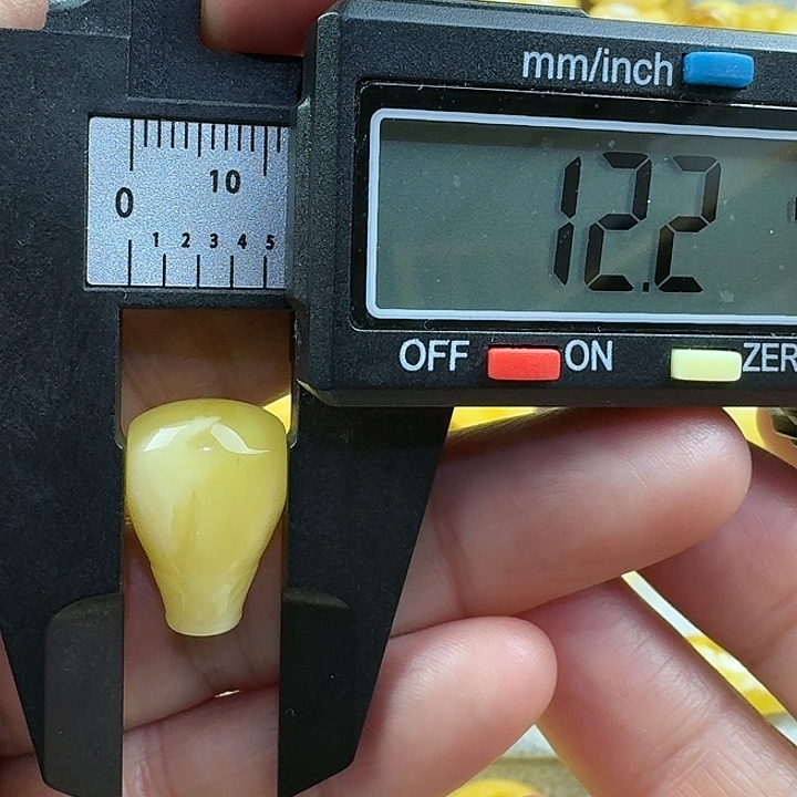 *****蜜蜡未镶嵌裸石13杂