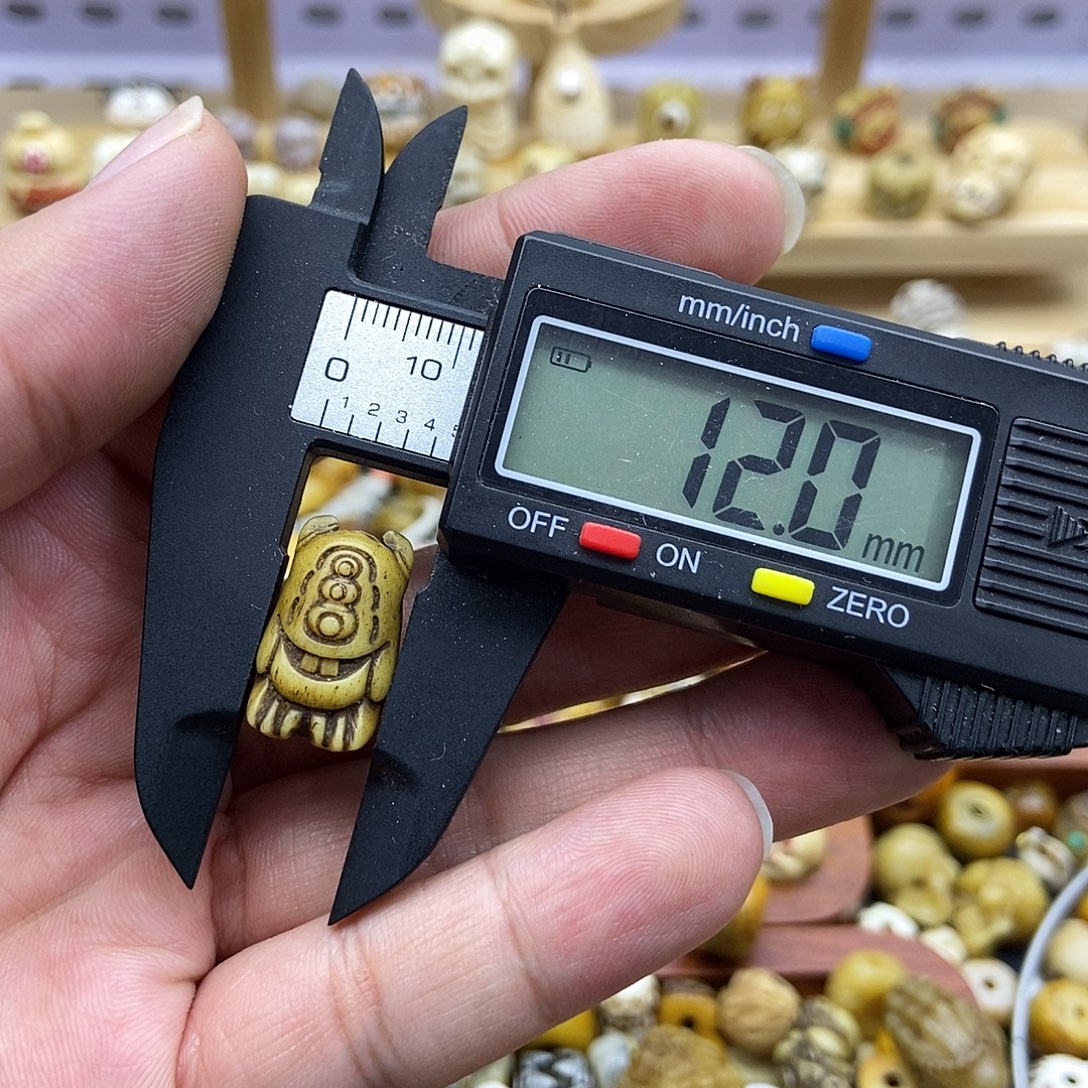 驼骨其他小怪兽三通